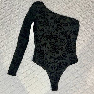Lulu's Sexy One-Sleeve Bodysuit, Size L, Like New/Never worn